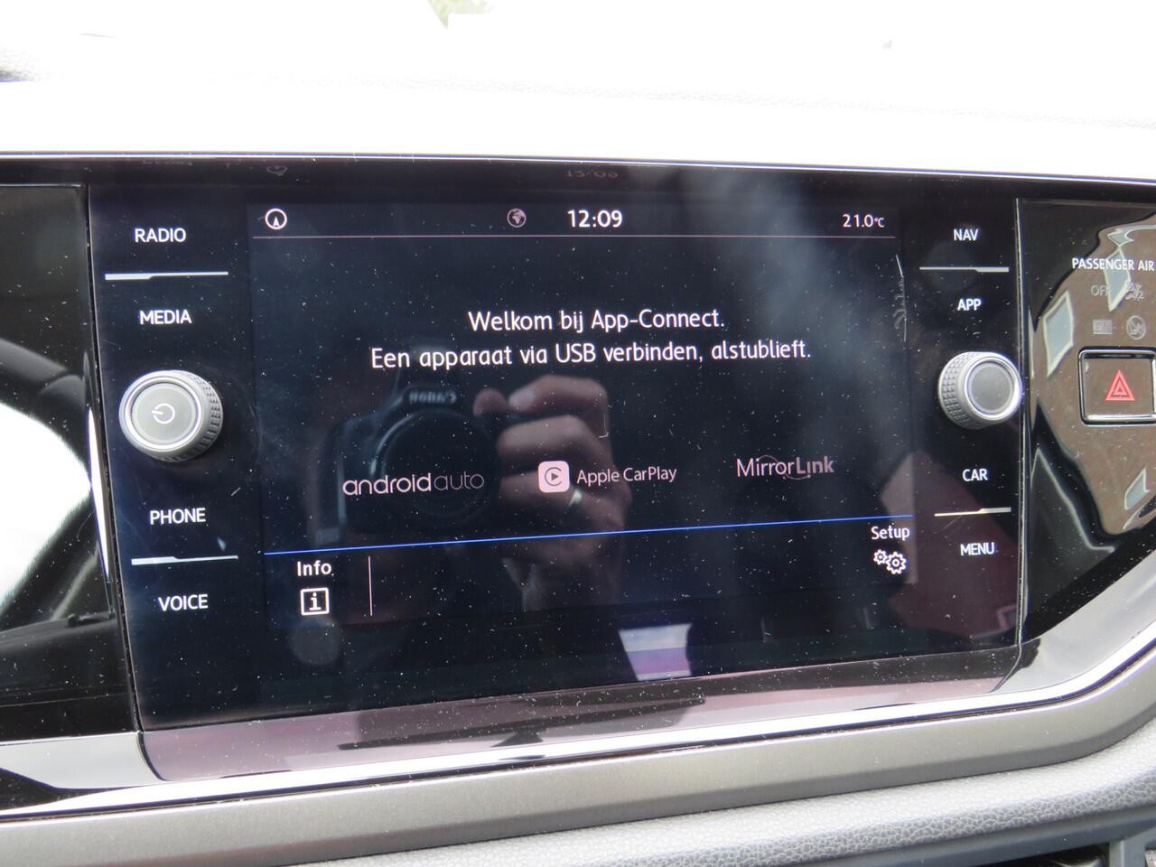 Volkswagen POLO 1.0 TSI 95Pk Comfortline EXE * Rijklaarprijs incl. garantie * Navigatie * Carplay Android * Adaptieve Cruise * 16" Lichtmetalen velgen