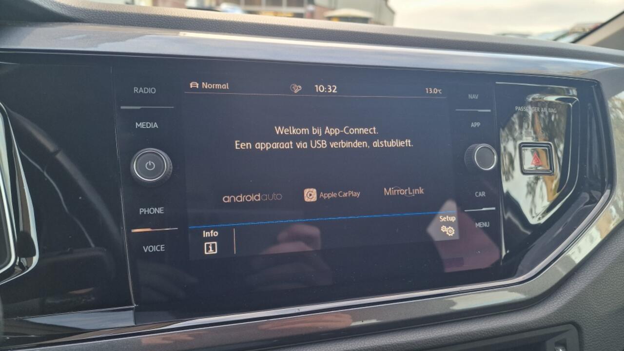 Volkswagen POLO 1.0 TSI Highline Business R-Line, NL Auto, Digitaal Dashboard