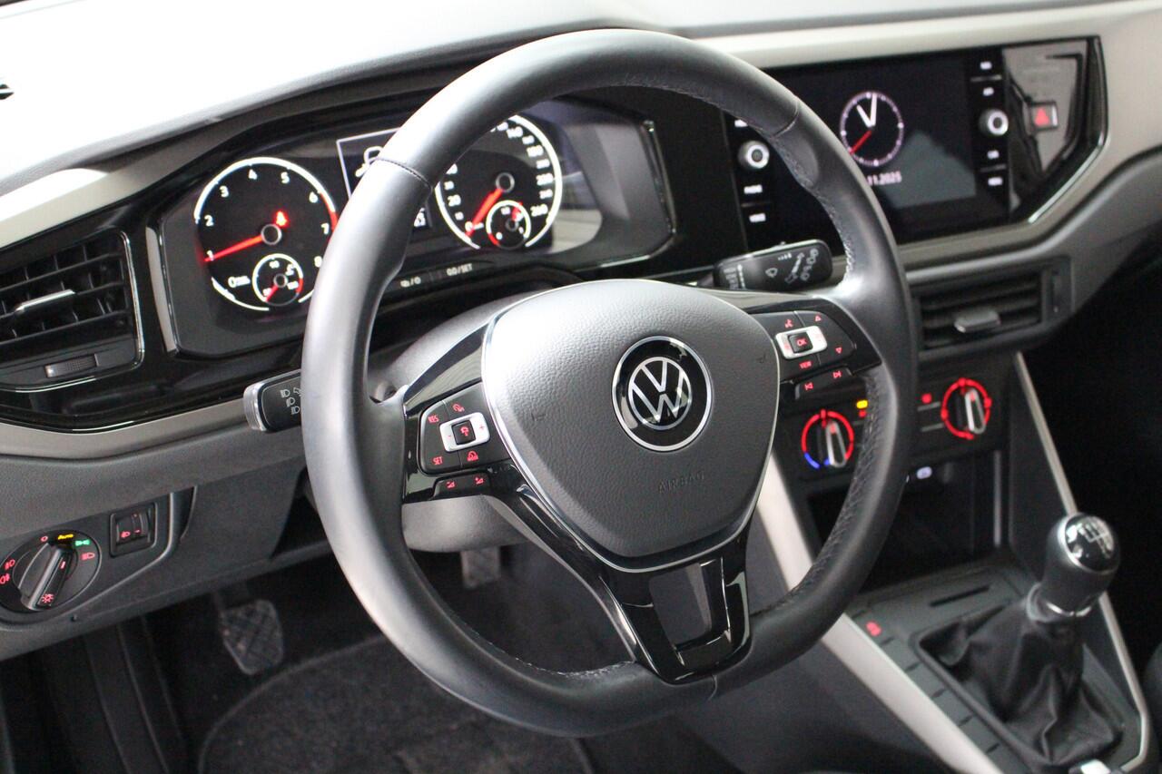 Volkswagen POLO 1.0 TSI Comfortline Navigatie | Lichtmetalen velgen | Airco |