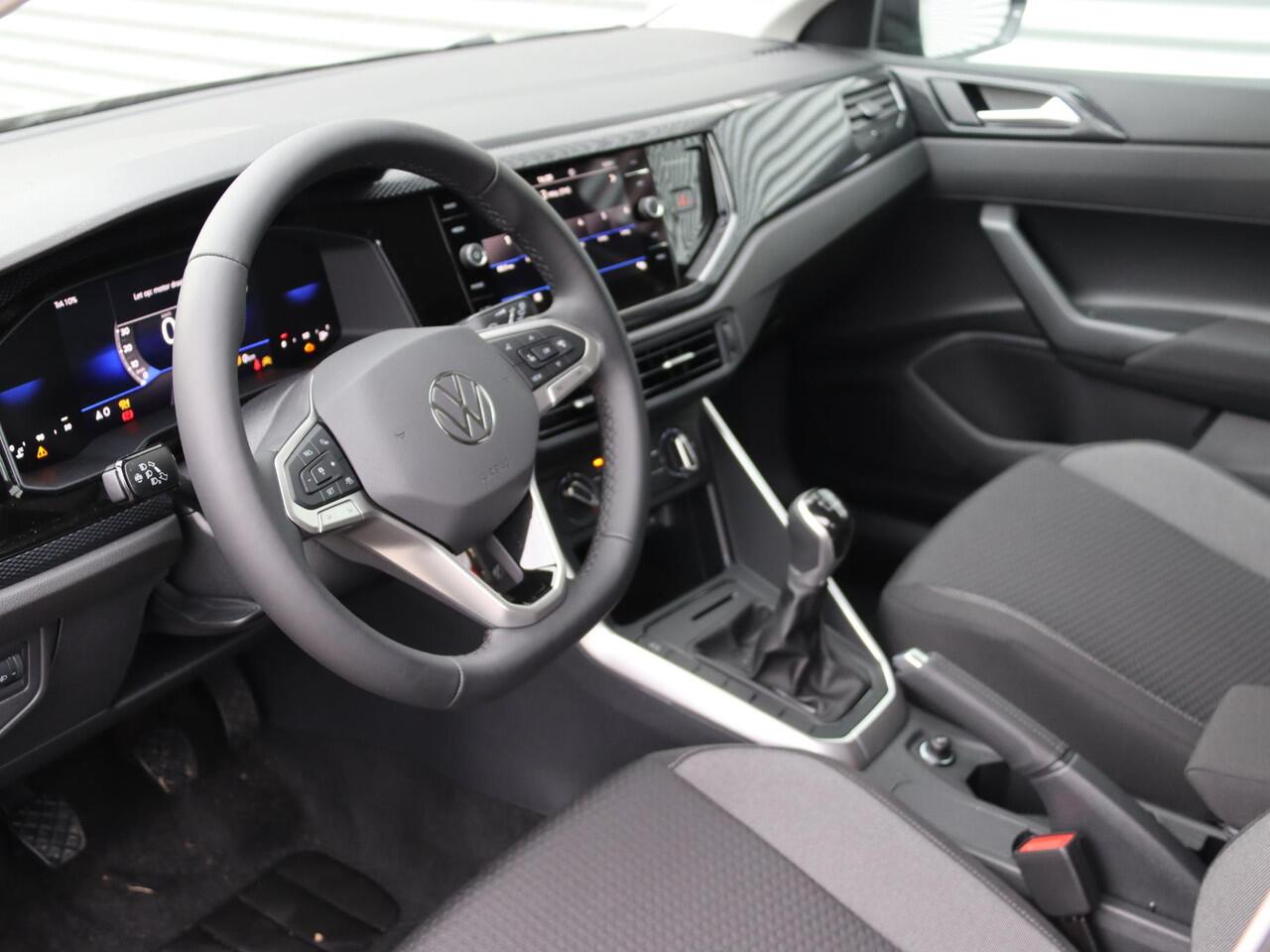 Volkswagen POLO Life Edition 1.0 70 kW / 95 pk TSI Hatchback 5 ver sn. Hand | Multimedia pakket |