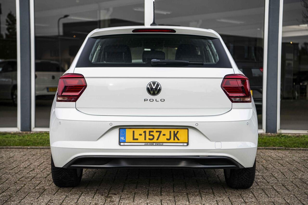 Volkswagen POLO 1.0 TSI Highline | Stoelverwarming | Parkeersensoren | Navigatie
