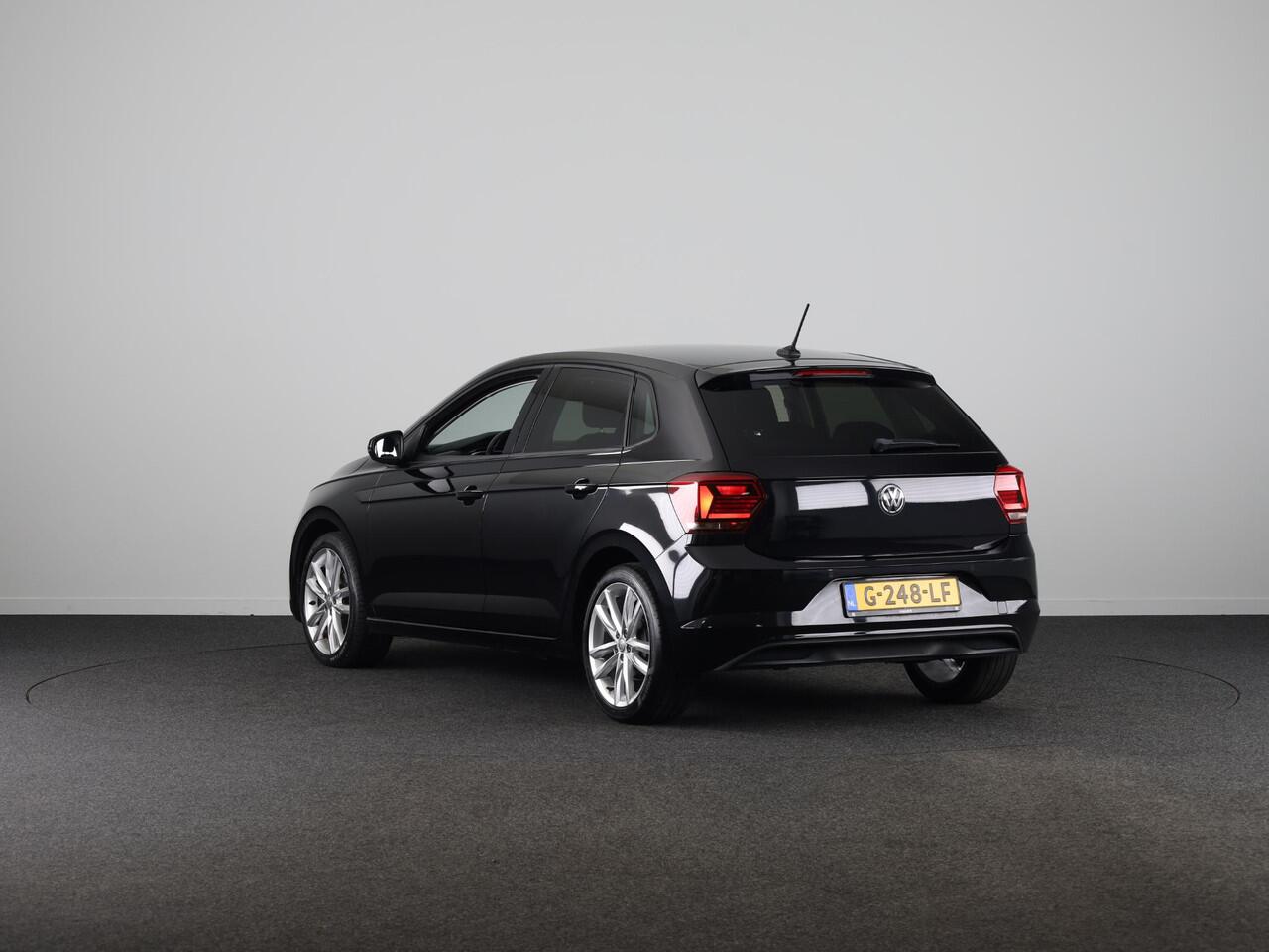 Volkswagen POLO 1.0 TSI Highline 95 pk | Navigatie | Parkeersensoren | Adaptieve cruise control | Apple Carplay/Android Auto |