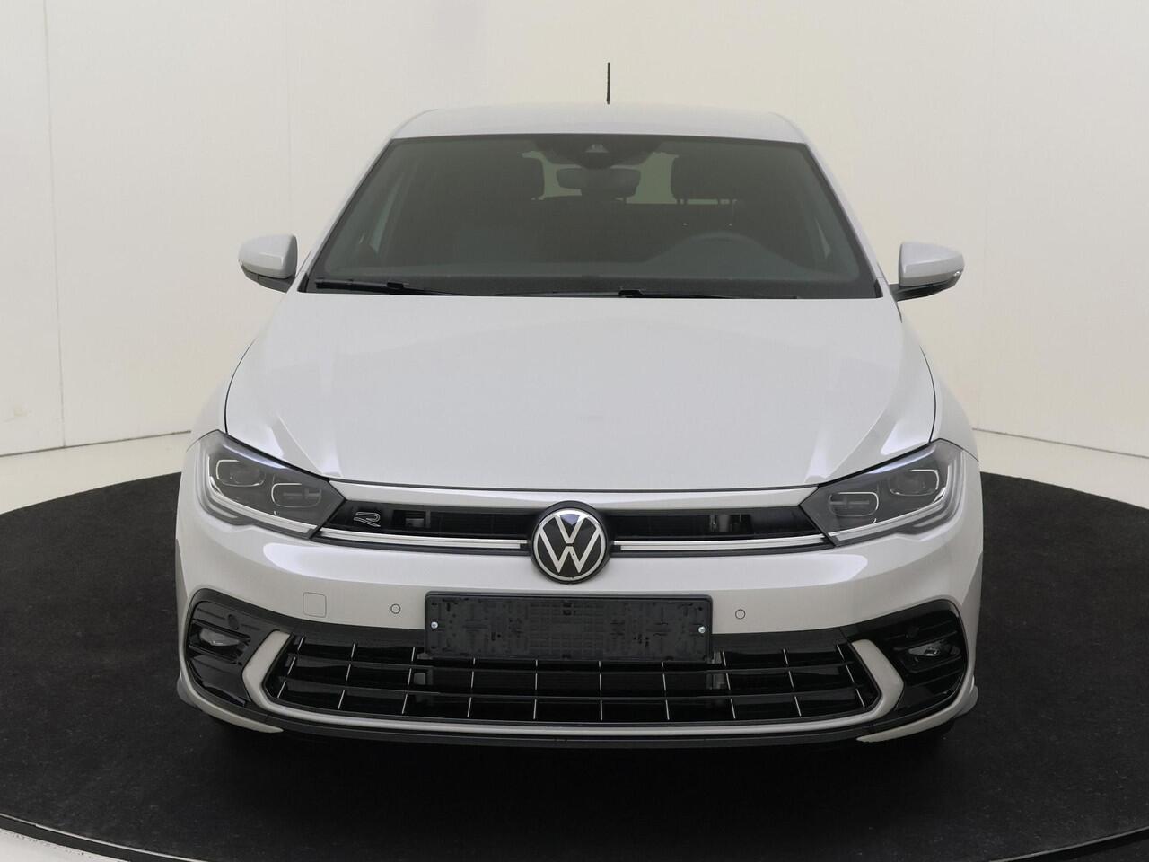 Volkswagen POLO R-Line Edition | 'App-Connect' draadloze smartphone integratie | Achterlichten LED | Afstandscontrolesysteem (Front Assist)