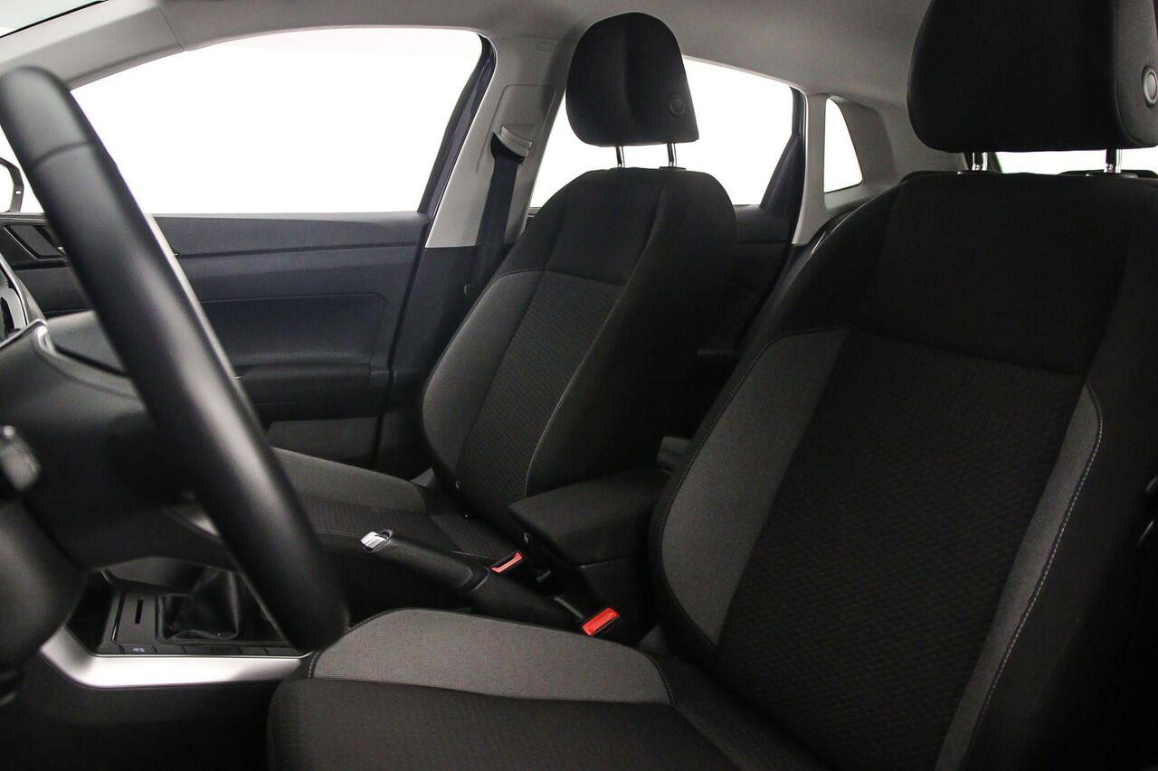 Volkswagen POLO Life Edition 1.0 TSI 95pk Adaptive cruise control, Achteruitrijcamera, LED koplampen, Airco, DAB, Radio, App connect, Bluetooth