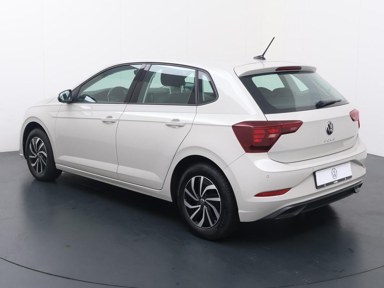 Volkswagen POLO 1.0 TSI Life | 95 PK | Adaptive cruise control | LED verlichting | Parkeersensoren | Apple Carplay/Android Auto |