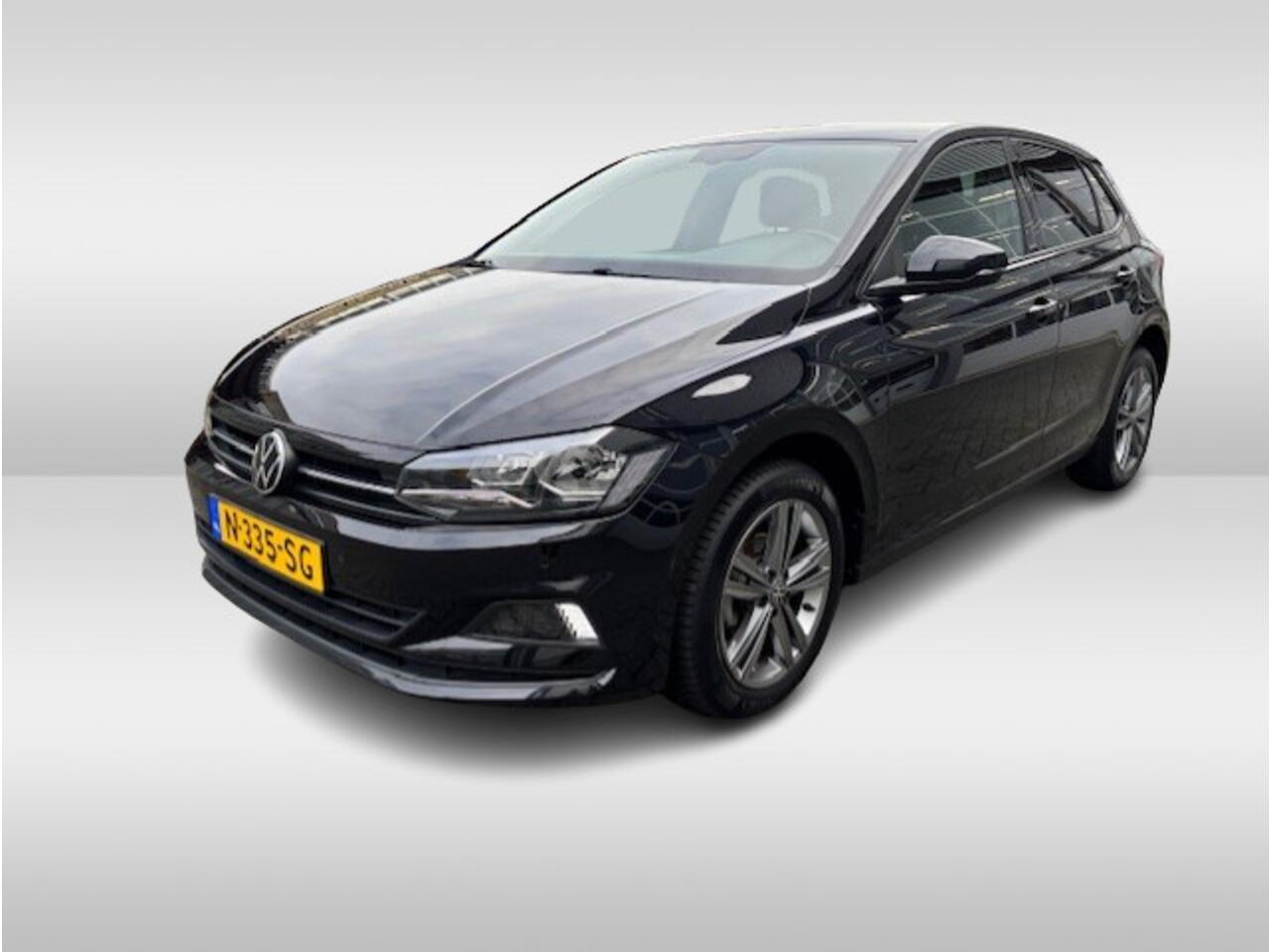 Volkswagen POLO 1.0 TSI Comfortline Parkeersensoren / LM velgen / Stoelverwarming / Navigatie