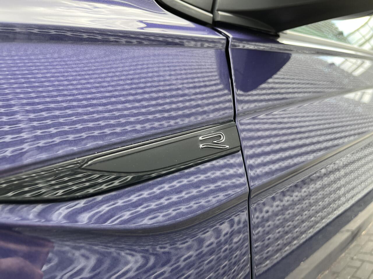 Volkswagen POLO 1.0 TSI R-Line Business / Pano / Digitaal dashboard / Navigatie / App connect / Parkeersensoren V+A / Camera /