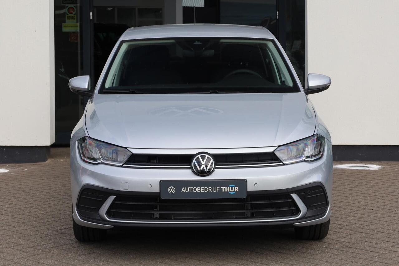 Volkswagen POLO 1.0 TSI Life Edition 95PK / 70kW Achteruitrijcamera, Apple Carplay & Android Auto, verwarmbare voorstoelen, Keyless Entry & Start, adaptive cruise control met Stop&Go en stuurhulp, 2-zonde Climatronic airconditioning, volledig digitaal instrumentenpaneel 