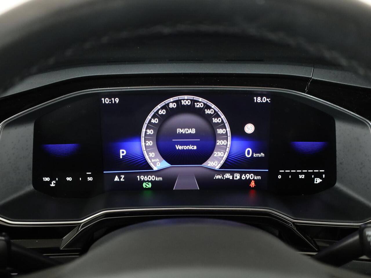 Volkswagen POLO 1.0 TSI R-Line | Verlengde Garantie | Keyless | Achteruitrijcamera | Carplay |