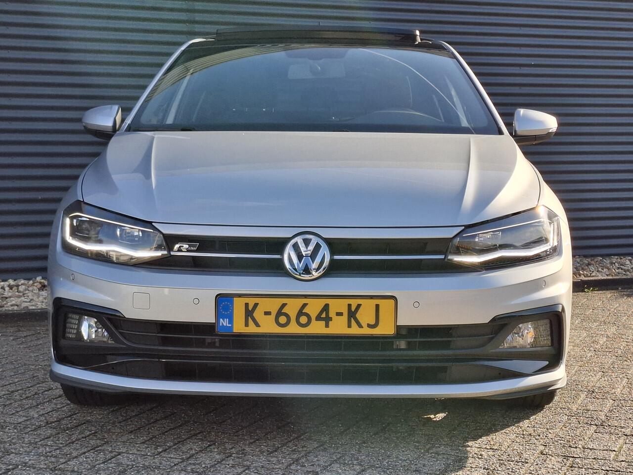 Volkswagen POLO 1.0 TSI Highline R-Line | Schuifdak | R-Line pakket | Navigatie | Parkeersensoren voor en achter | Mooie Lage Kilometerstand met NAP !!