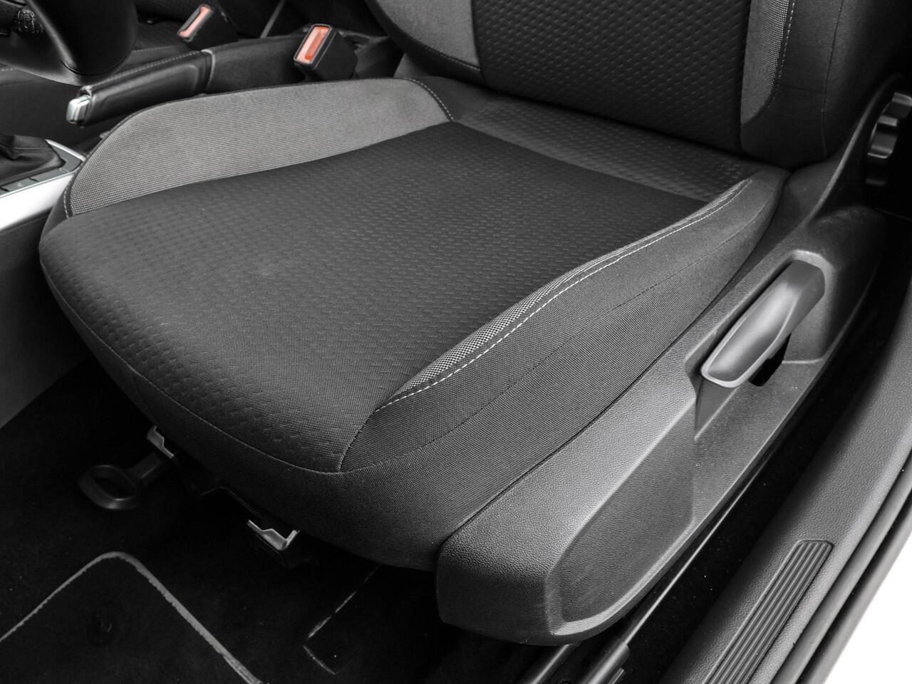 Volkswagen POLO 1.0 TSI 95pk DSG Life · Apple/Android Car Play · Navigatie · P-Sensoren · Getint Glas · 15'' Inch · Garantie t/m 16-10-2027 of 100.000km