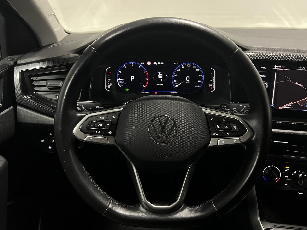 Volkswagen POLO 1.0 TSI Life Business | NAVI | STOELVERWARMING | KEYLESS |