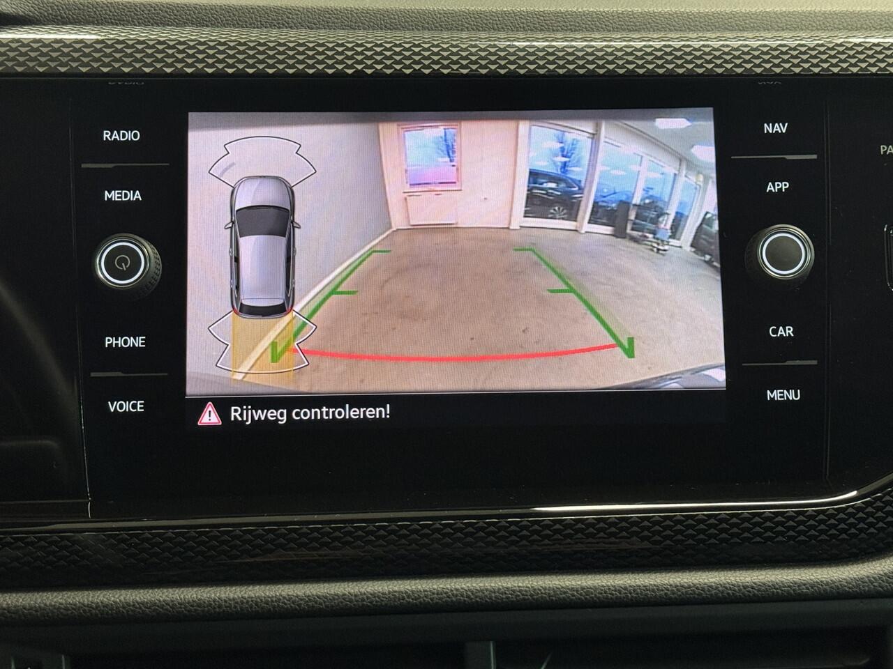 Volkswagen POLO 1.0 Camera/Parkeersensoren/Stoelverwarming