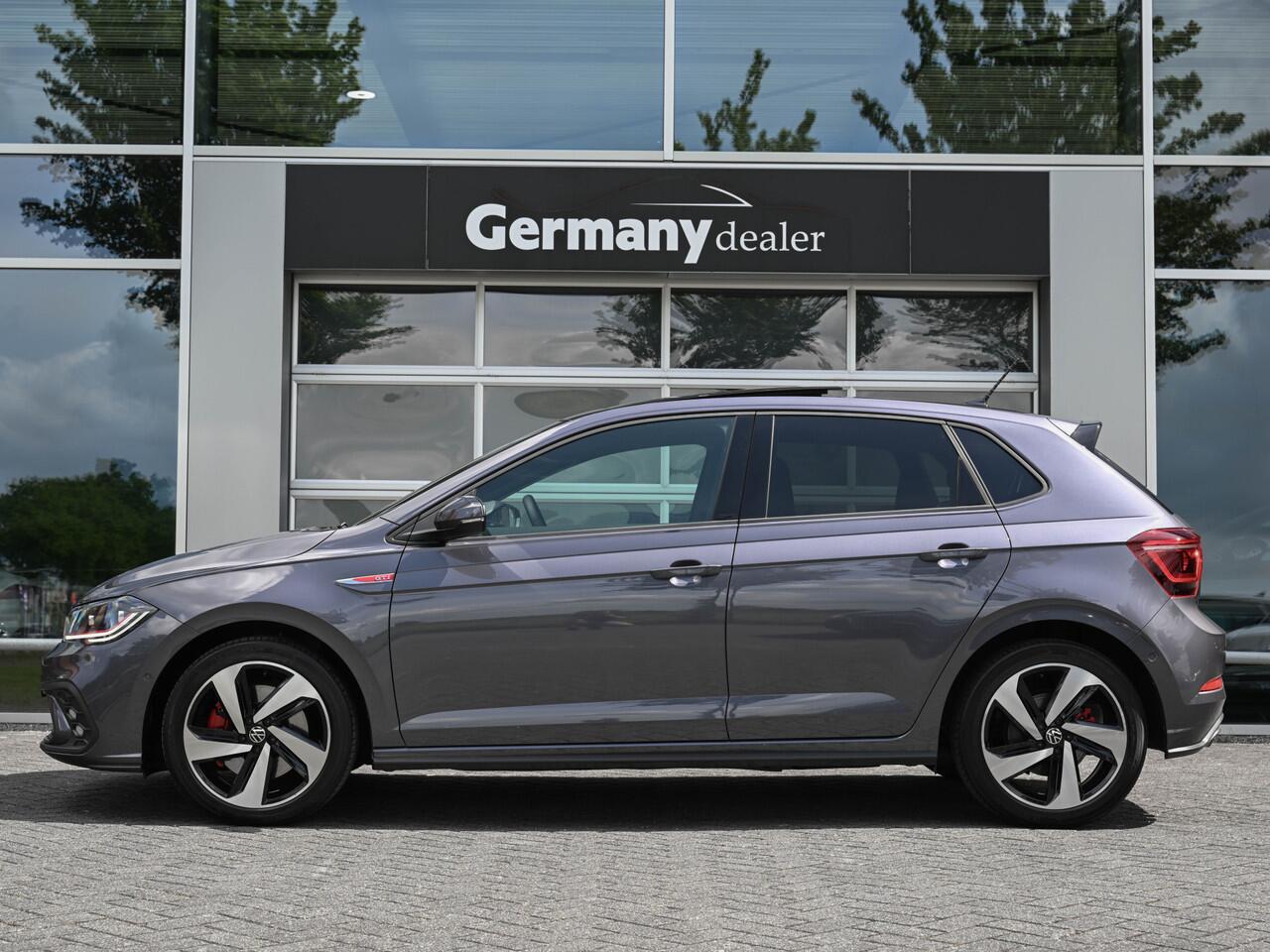 Volkswagen POLO 2.0TSI GTI 207pk Pano iQ-Lights Beats-Audio Side & Park Assist Virtual NwModel!