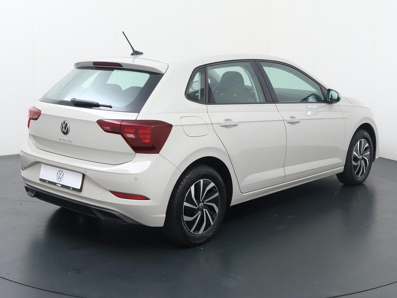 Volkswagen POLO 1.0 TSI Life | 95 PK | Adaptive cruise control | Parkeersensoren | Navigatiesysteem |