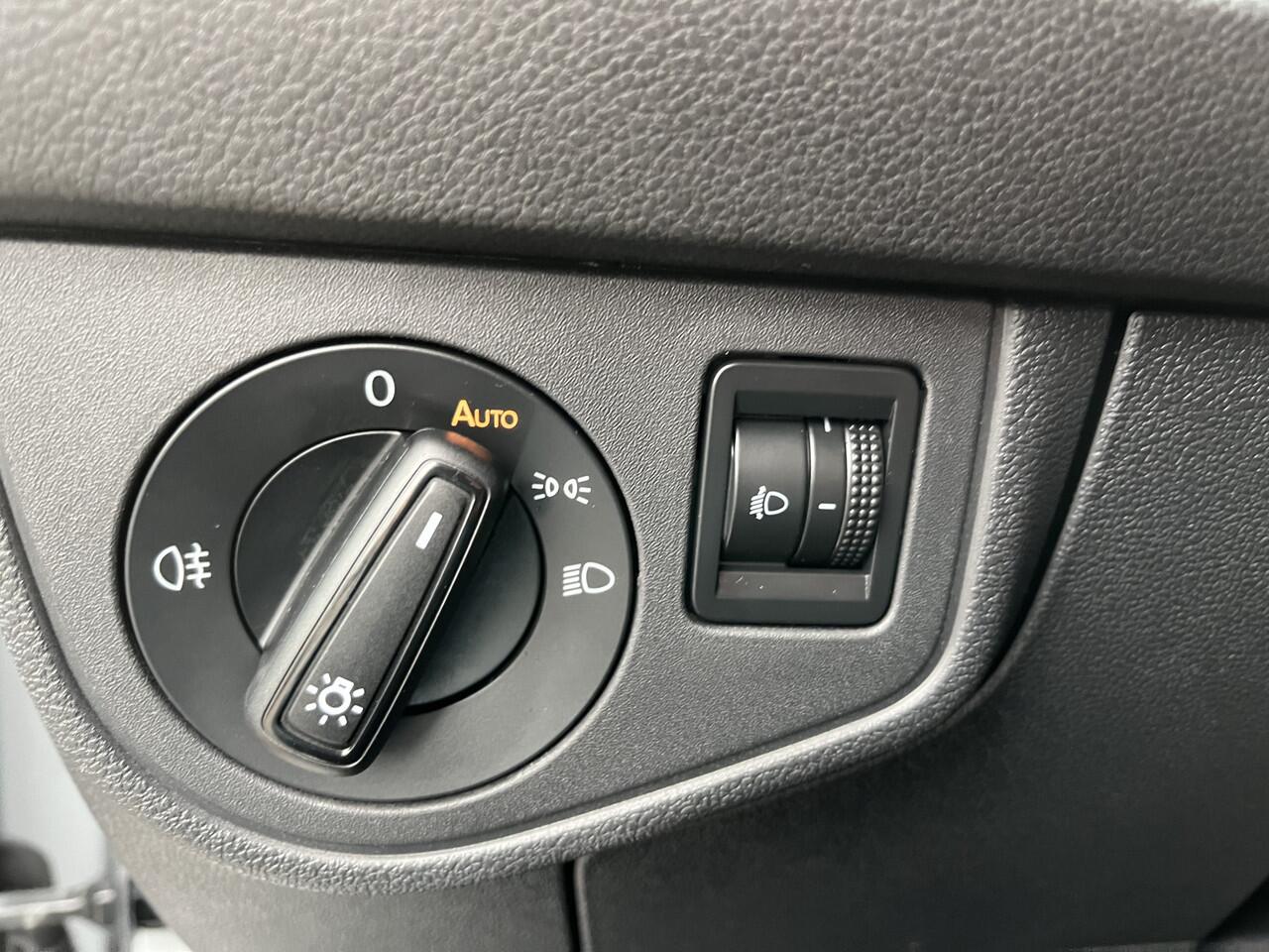 Volkswagen POLO 1.0 TSI Life Edition / GARANTIE TM 8-2028/ CAMERA/ PARK. SENSOREN/ LED/ APP CONNECT/ ADAPT. CRUISE/ SPIEGELPAKKET/ GETINT GLAS/ DIGITAL DASHBOARD/ AIRCO/ DAB/ 15" LMV