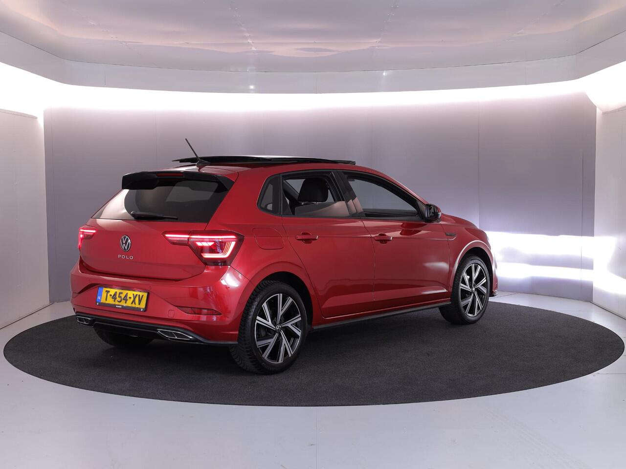 Volkswagen POLO 1.0 TSI R-Line Pano-dak| Navi| 17'LM-velgen| digital display