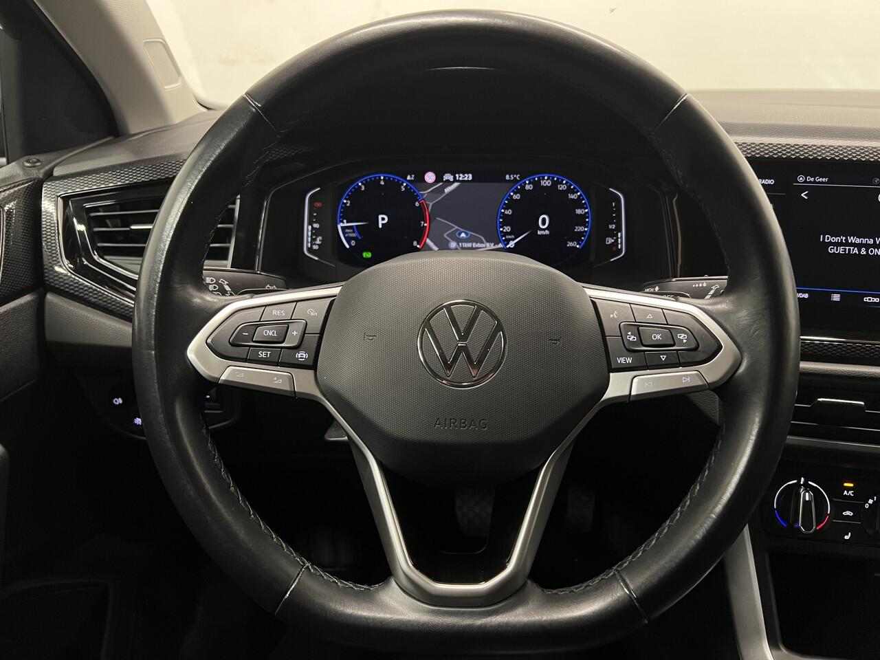 Volkswagen POLO 1.0 TSI Life Business | 4x VOORRAAD | NAVI | STOELVERWARMING | KEYLESS |