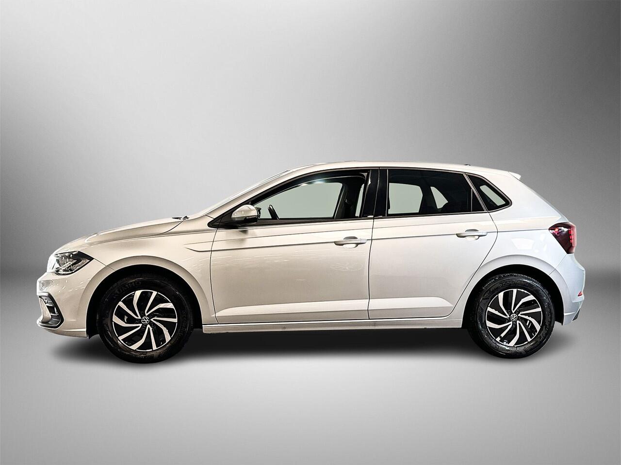 Volkswagen POLO 1.0 95pk TSI Life Edition Voorstoelen verwarmd | Parkeersensoren voor & achter | Achteruitrijcamera