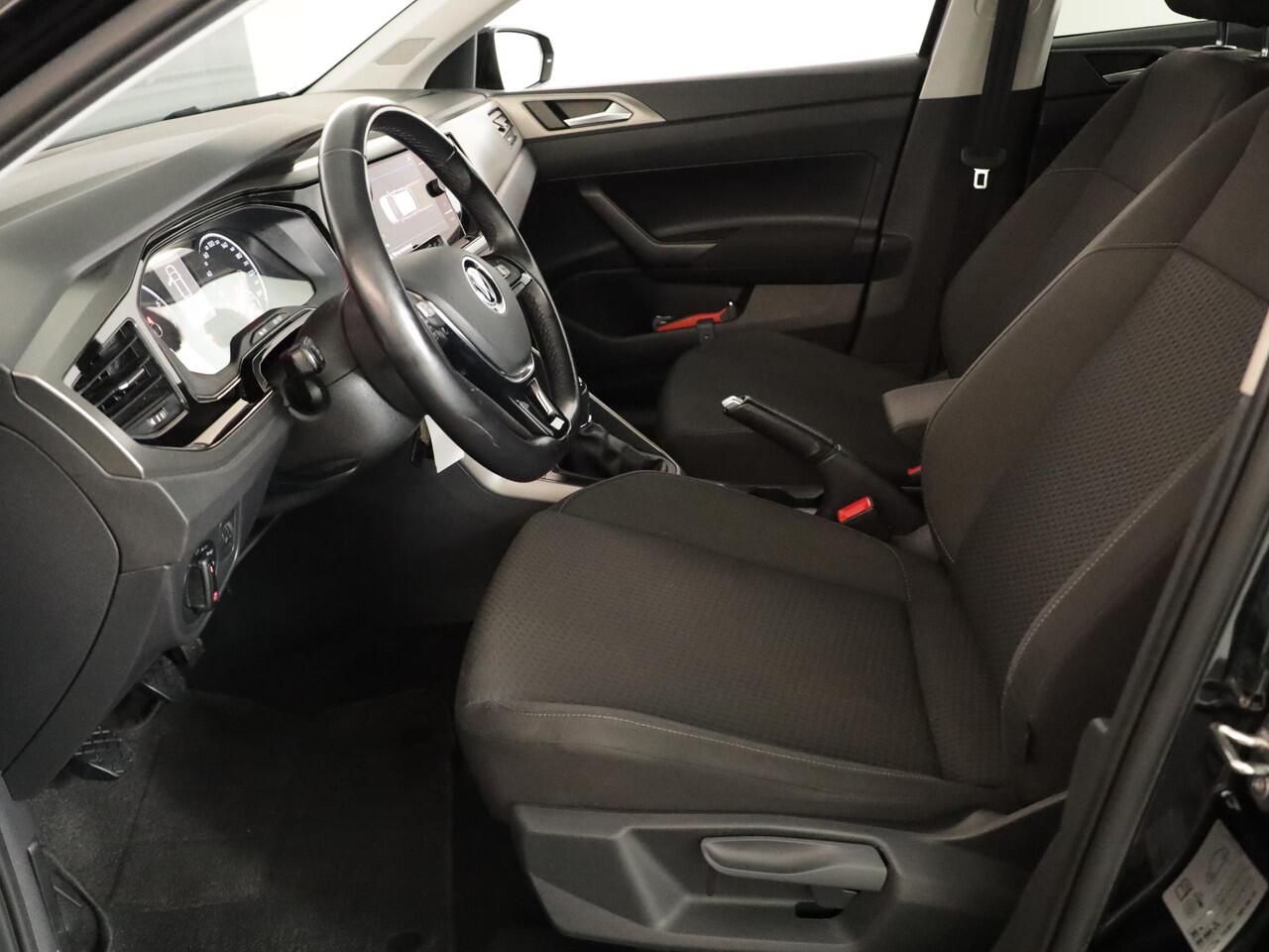 Volkswagen POLO 1.0 TSI R-Line Edition 95 pk | Navigatie via App | Airco | Parkeersensoren | Adaptieve cruise control | Licht- en zicht pakket |