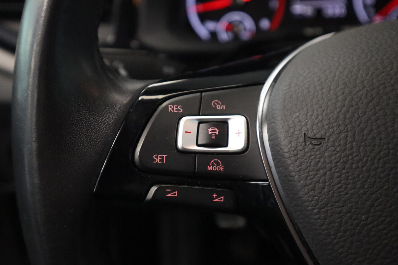 Volkswagen POLO 1.0 TSI R-Line Edition ACC 16''lmv Navigatie