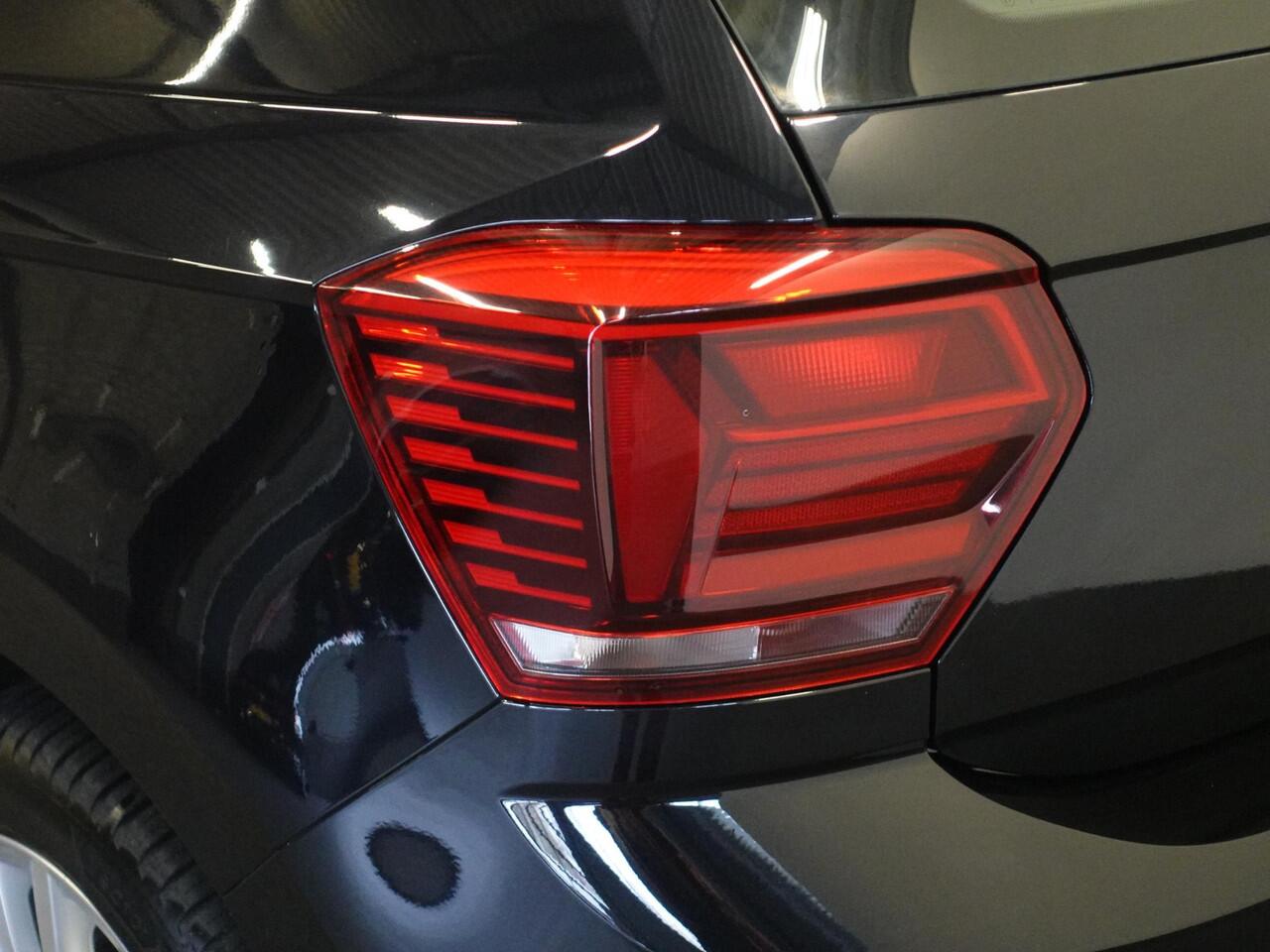 Volkswagen POLO 1.0 TSI Highline DSG-7 Aut. Executive 17" Velgen Navigatie Carplay Adaptive Cruise Control Airco Climatronic DAB+