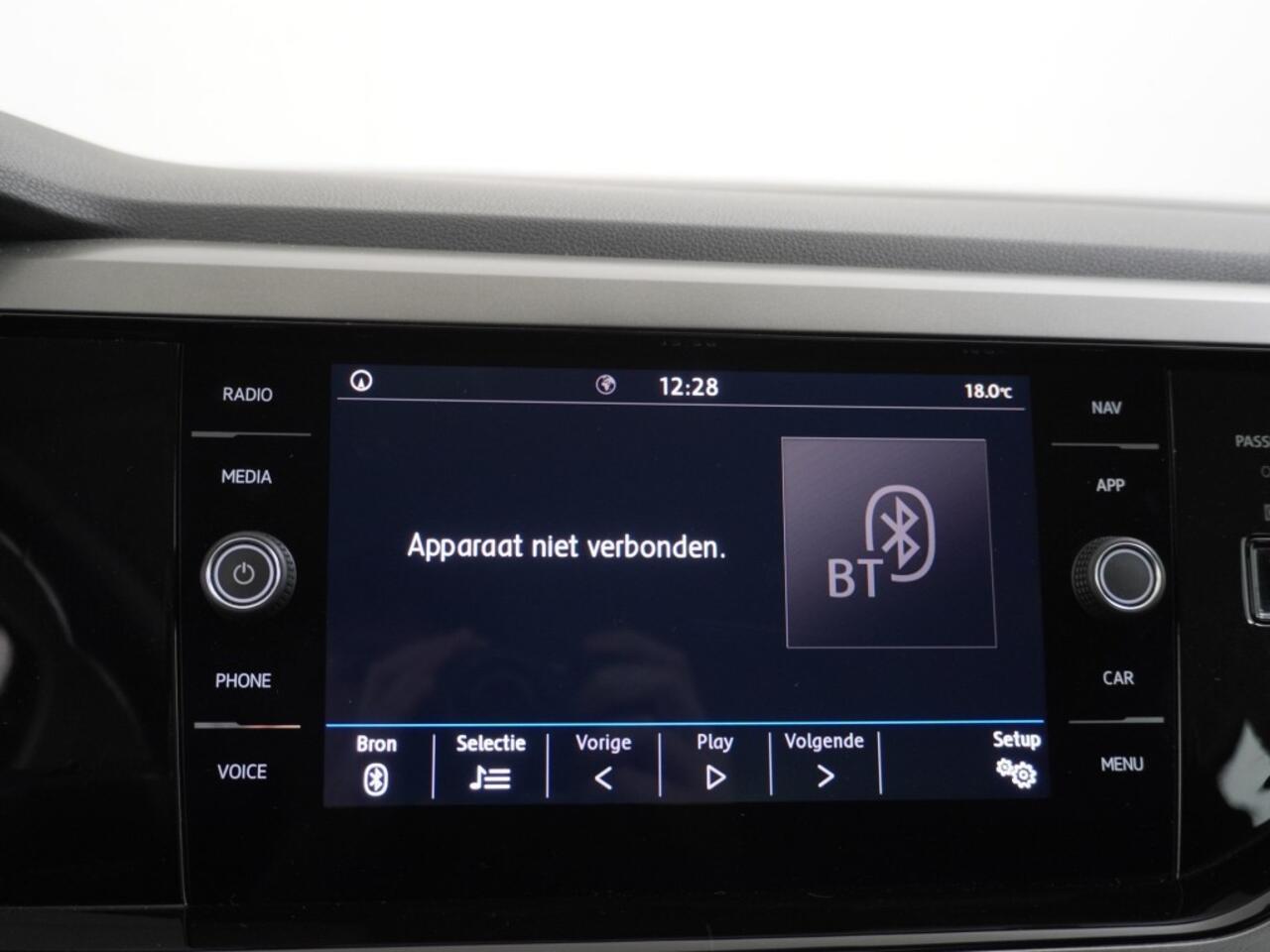 Volkswagen POLO comfort line ,nav,carplay