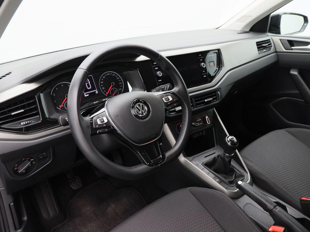 Volkswagen POLO 1.0 TSi Comfortline | Adaptive Cruise | Parkeersensoren | Carplay | Airco | Navigatiesysteem | LED | 89.086 Km!