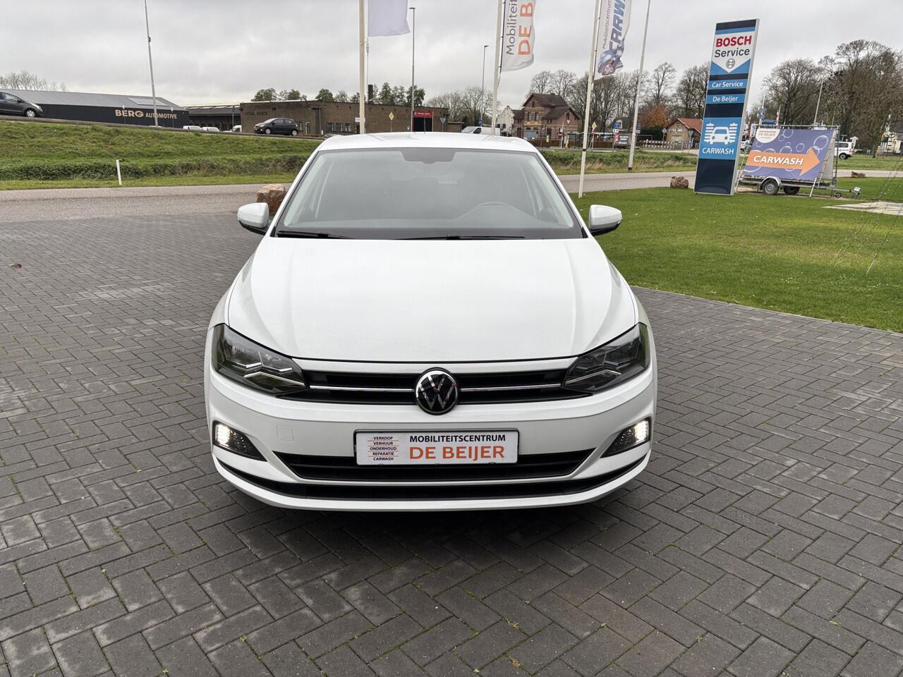 Volkswagen POLO 1.0 TSI 95 pk Comfortline Navi I Carplay I All season banden