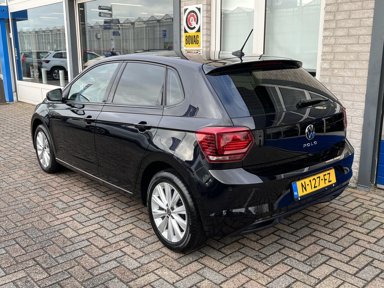 Volkswagen POLO 1.0 TSI Highline / PARK. SENSOREN/ APP CONNECT/ ADAPT. CRUISE/ NAVI/ CLIMA/ DAB/ 16" LMV