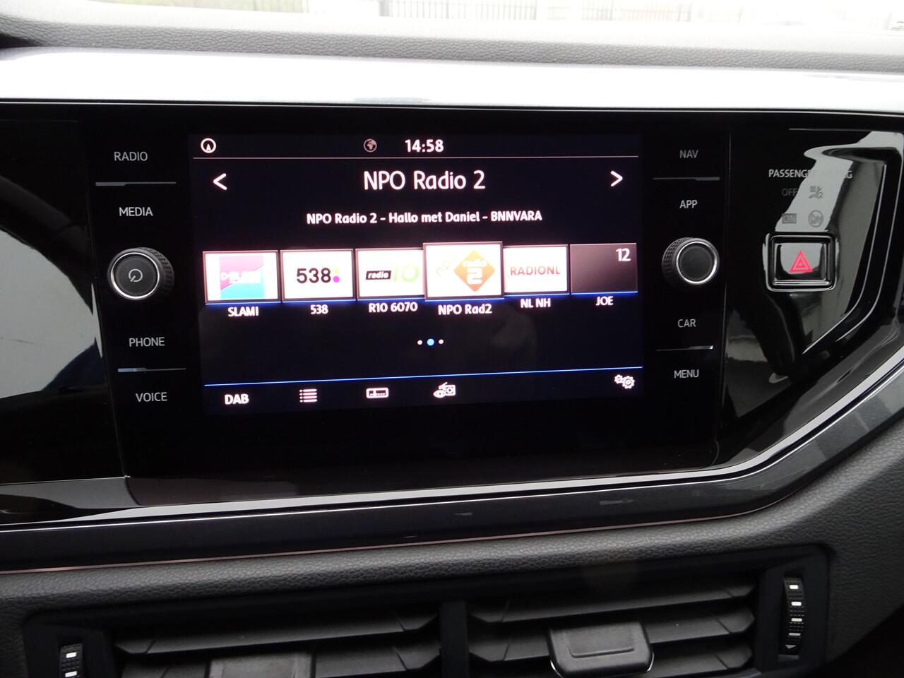 Volkswagen POLO 1.0 TSI Highline Automatische airco, trekhaak, automaat, navigatie, parkeersensoren, cruise controle, sportstoelen, licht metalen velgen, enz. GEEN IMPORT