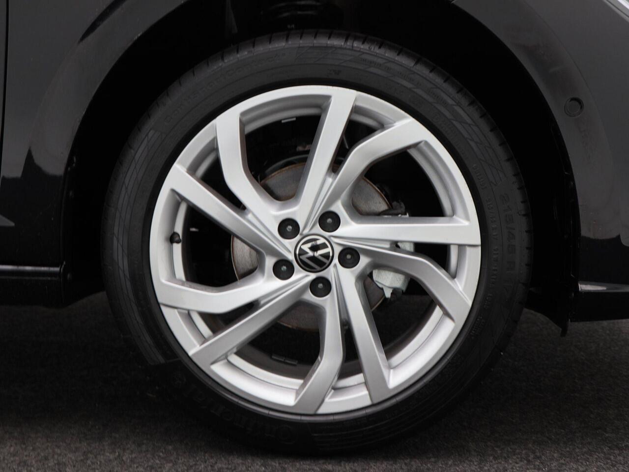 Volkswagen POLO 50 Edition 1.0 TSI 95 PK | DSG | Panoramadak | LED Matrix | Stoelverwarming | Keyless |