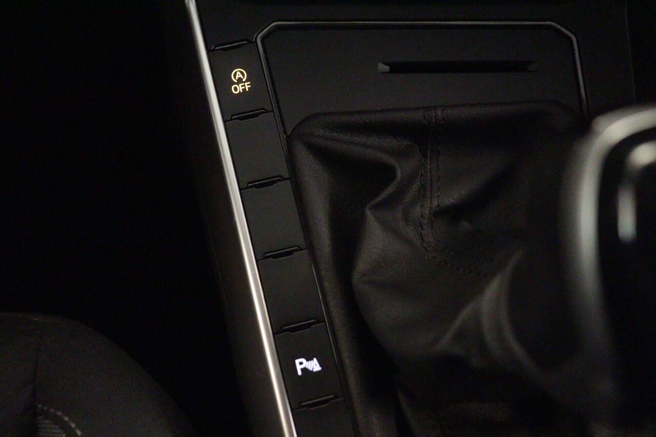 Volkswagen POLO 1.0 TSI Life Automaat | APPCONNECT | CLIMA | PDC V+A | ADAP CRUISE | LMV |