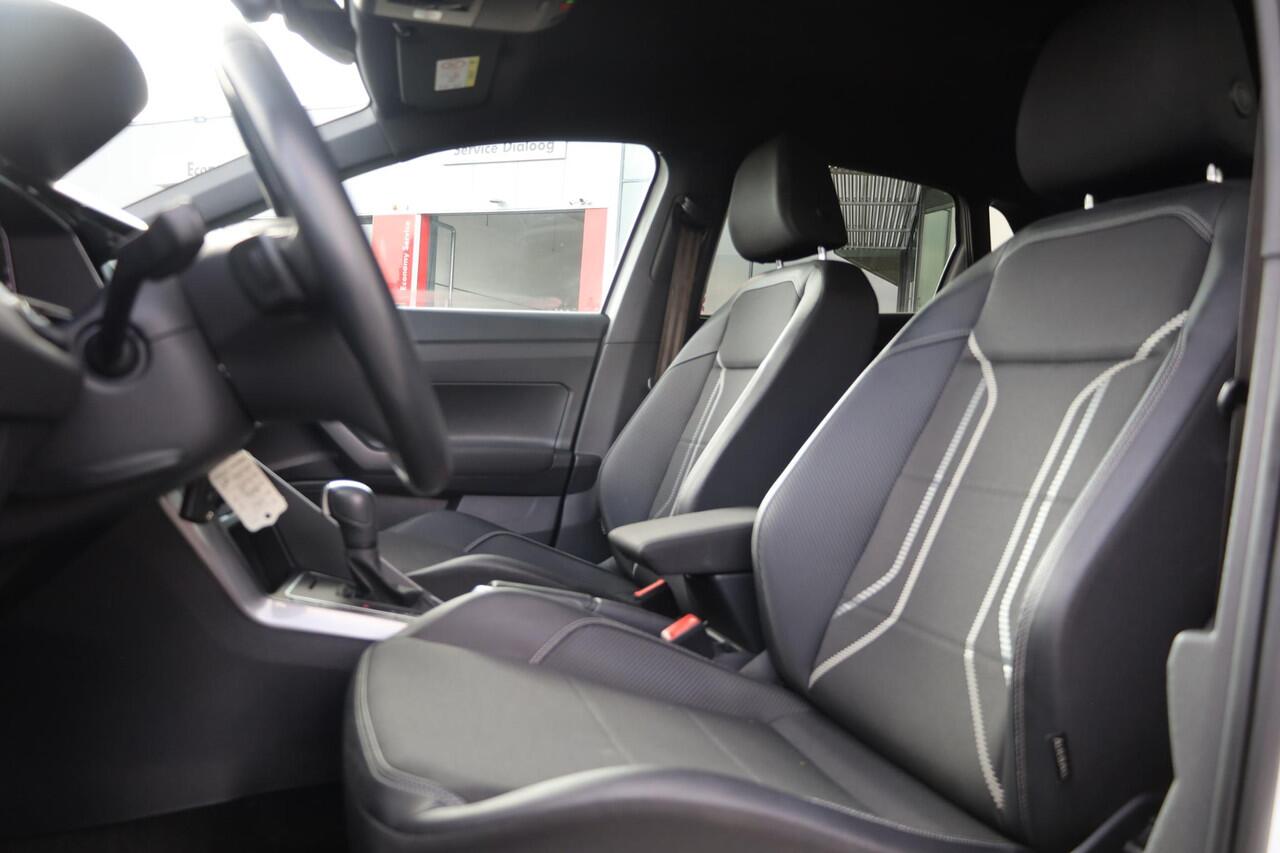 Volkswagen POLO 1.0 TSI Highline Business R PL ¤439 p/m* 95PK / 70kW 70KW/95PK DSG, privacy glas, digital cockpit, R-Line, zwarte hemel, half leder, 16" LMV sebring, NL auto, dealeronderhouden, climatronic, navigatie, pdc voor en achter.