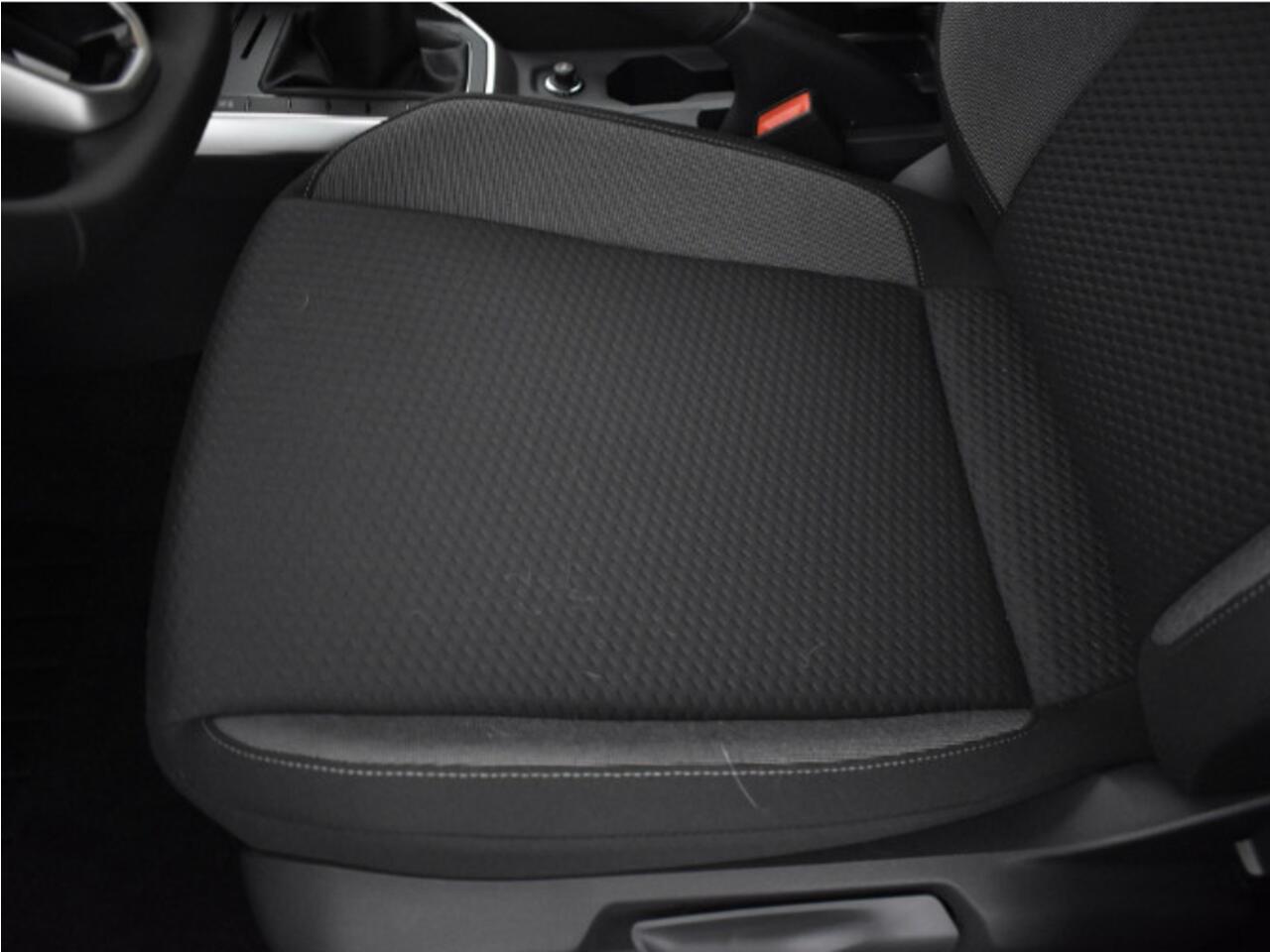 Volkswagen POLO Life Edition 1.0 TSI 95 pk 5 versn. Hand · Airconditioning automatisch, 2-zone (climatronic) · MEGA Sale