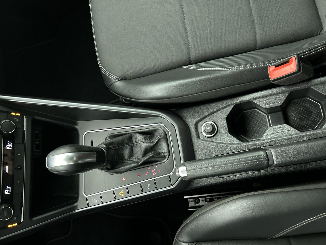 Volkswagen POLO 1.0 TSI Highline Business R R-Line | DSG | Apple Car Play