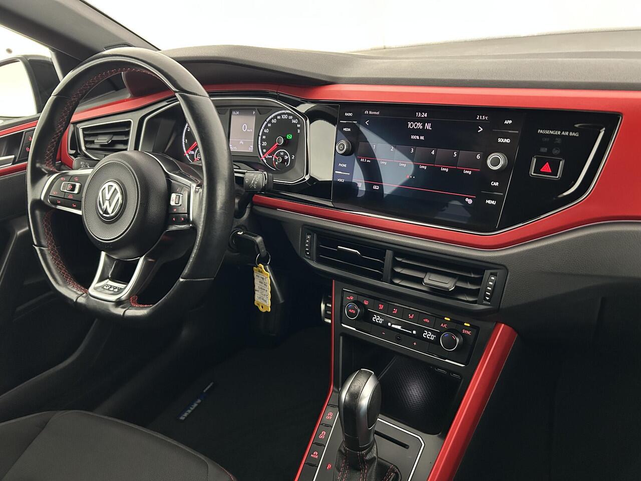 Volkswagen POLO 2.0 TSI 200pk DSG GTI NL Auto Camera Led ACC Camera Carplay