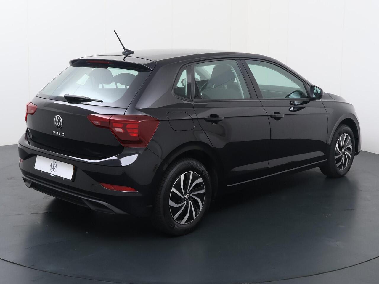 Volkswagen POLO 1.0 TSI Life | 95 PK | LED verlichting | Adaptive cruise control | Parkeersensoren | Apple Carplay/Android Auto |