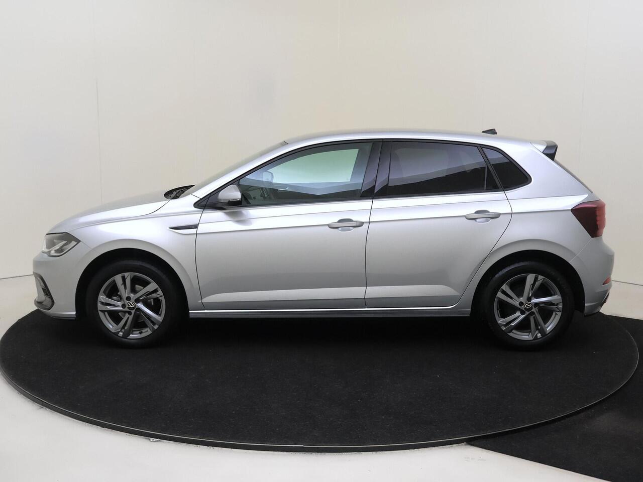 Volkswagen POLO 1.0 TSI R-Line | Achteruitrijcamera | Keyless | Adaptieve cruise control | Stoelverwarming | Digital cockpit pro | CarPlay | Sfeerverlichting |