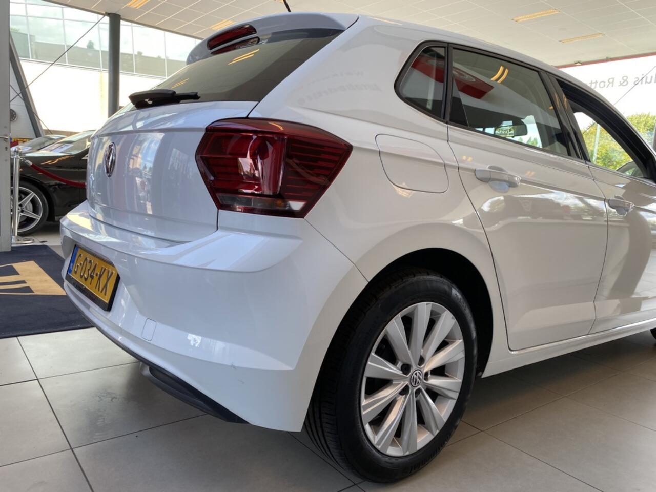 Volkswagen POLO 1.0 TSI Highline,Apple Carplay Android/Auto,Climatecontrol,Cruise control adaptief,Spraakbediening,Stuur Multifunctioneel,l16 Inch Lmv