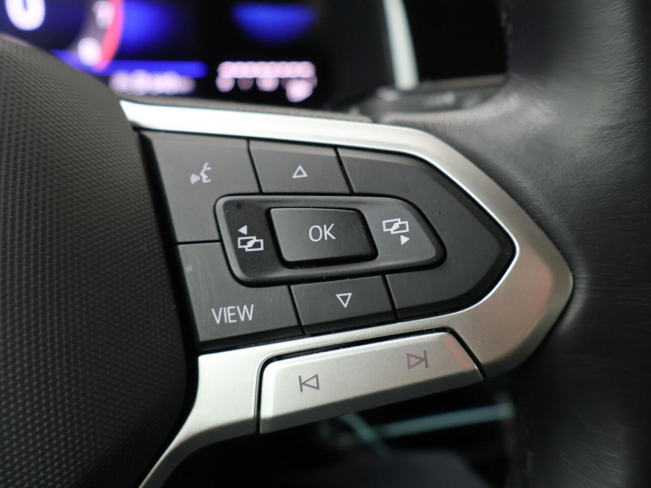 Volkswagen POLO 1.0 TSI Life | 95 PK | Adaptive cruise control | Parkeersensoren | Navigatiesysteem |