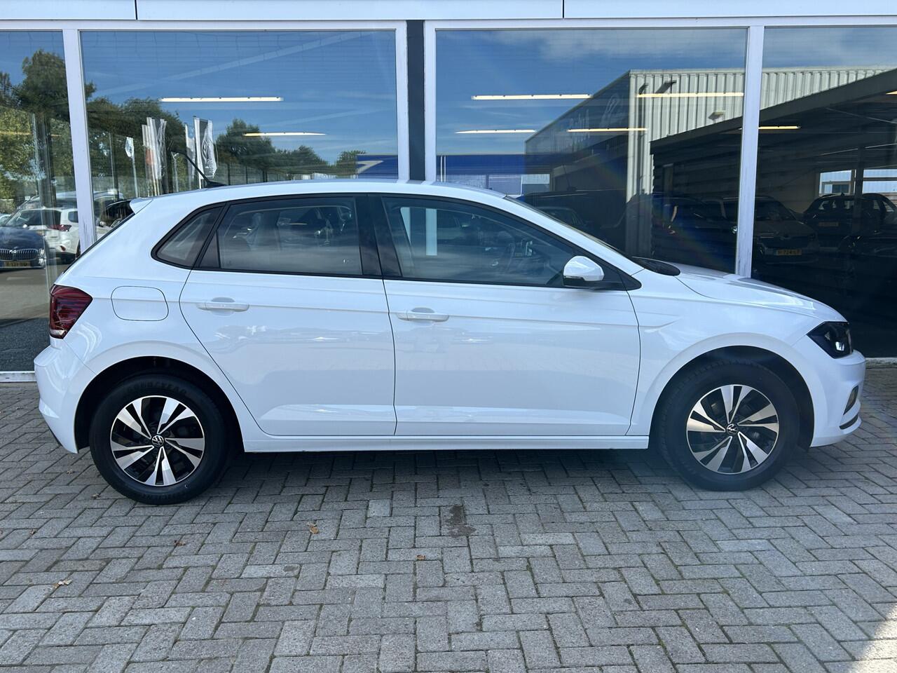 Volkswagen POLO 1.0 TSI Comfortline 50% deal 6.475,- ACTIE Cruise / Airco / Telefoon / Navi / LMV