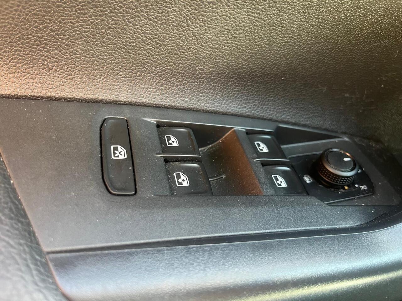 Volkswagen POLO 1.0 TSI Comfortline leer stoelverwarming apple play nieuwe apk schijven en blokken voor