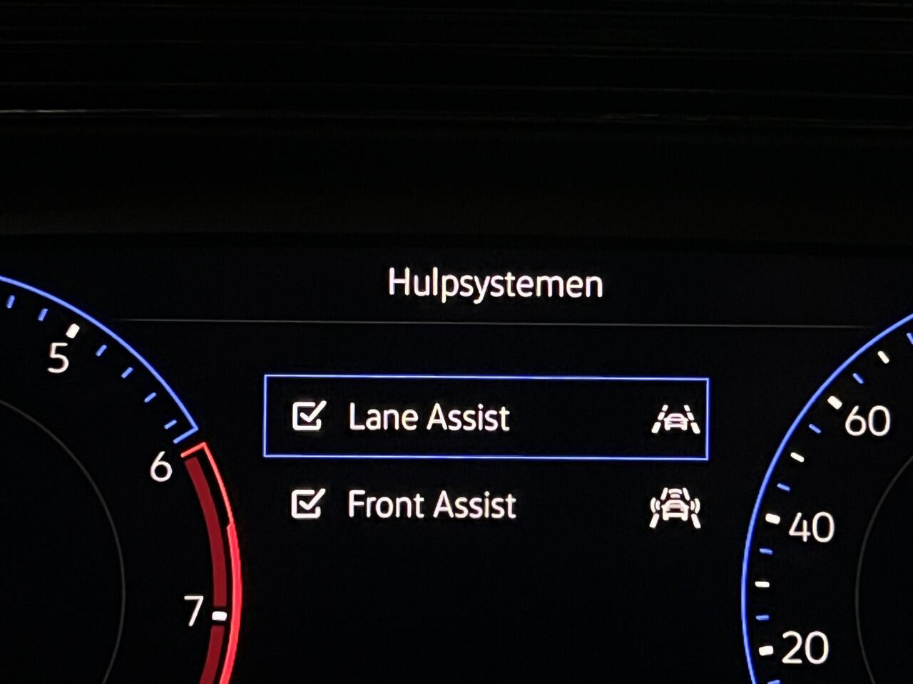 Volkswagen POLO 1.0 TSI Life Business | NAVI | STOELVERWARMING | KEYLESS |