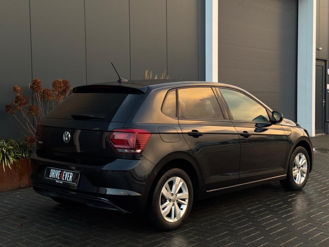 Volkswagen POLO 1.0 TSI Comf.l. Bus. NAVI ACC AIRCO PDC SPORTVELGEN ELEK PAKKET