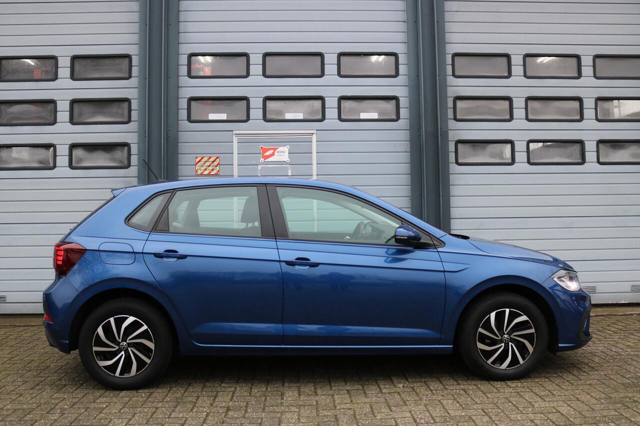 Volkswagen POLO 1.0 TSI Life Virtuel cockpit Navi Alu velgen Led Bj:2022