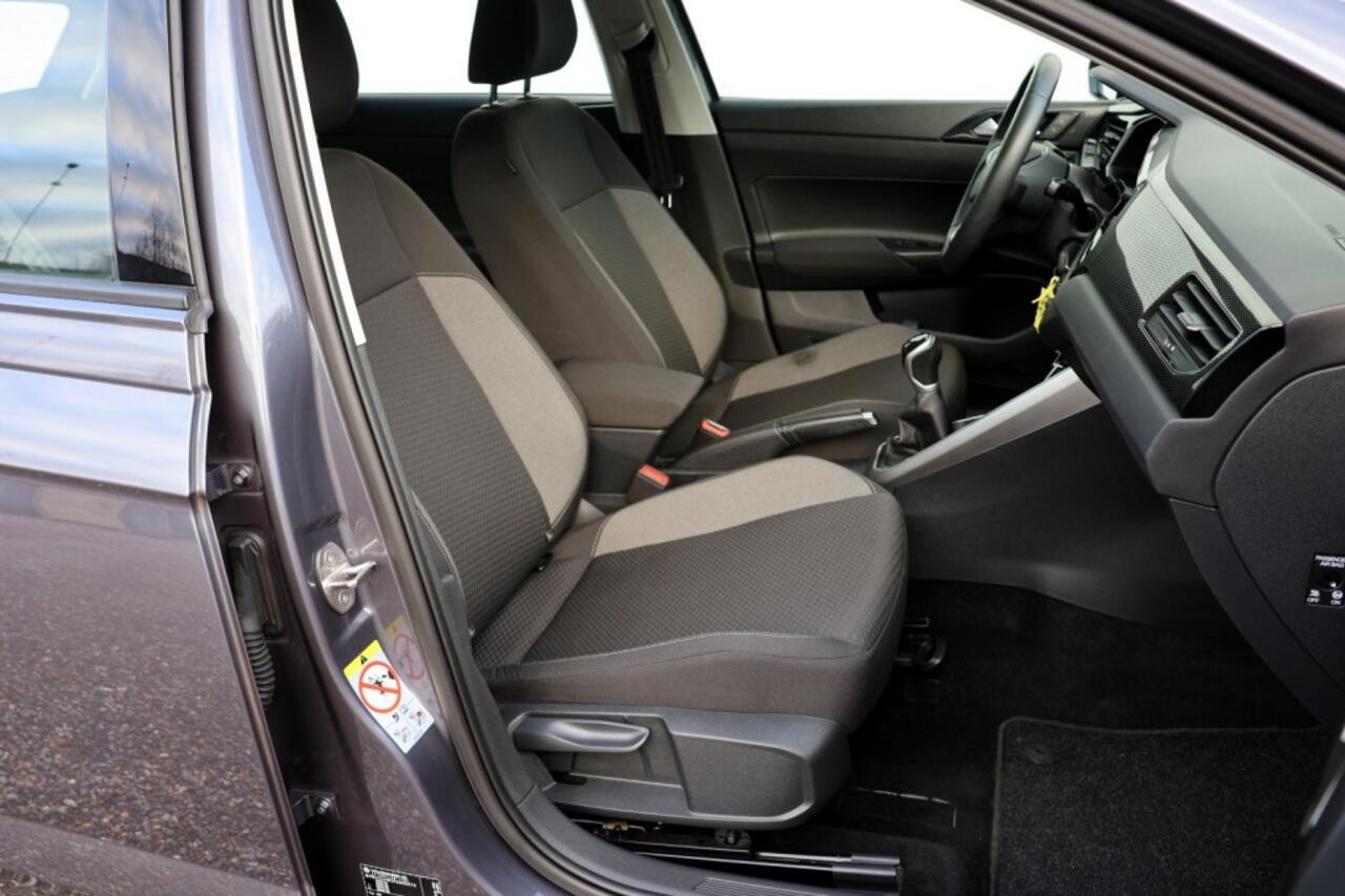 Volkswagen POLO 1.0 TSI Go - 95 pk **Carplay / PDC / ACC