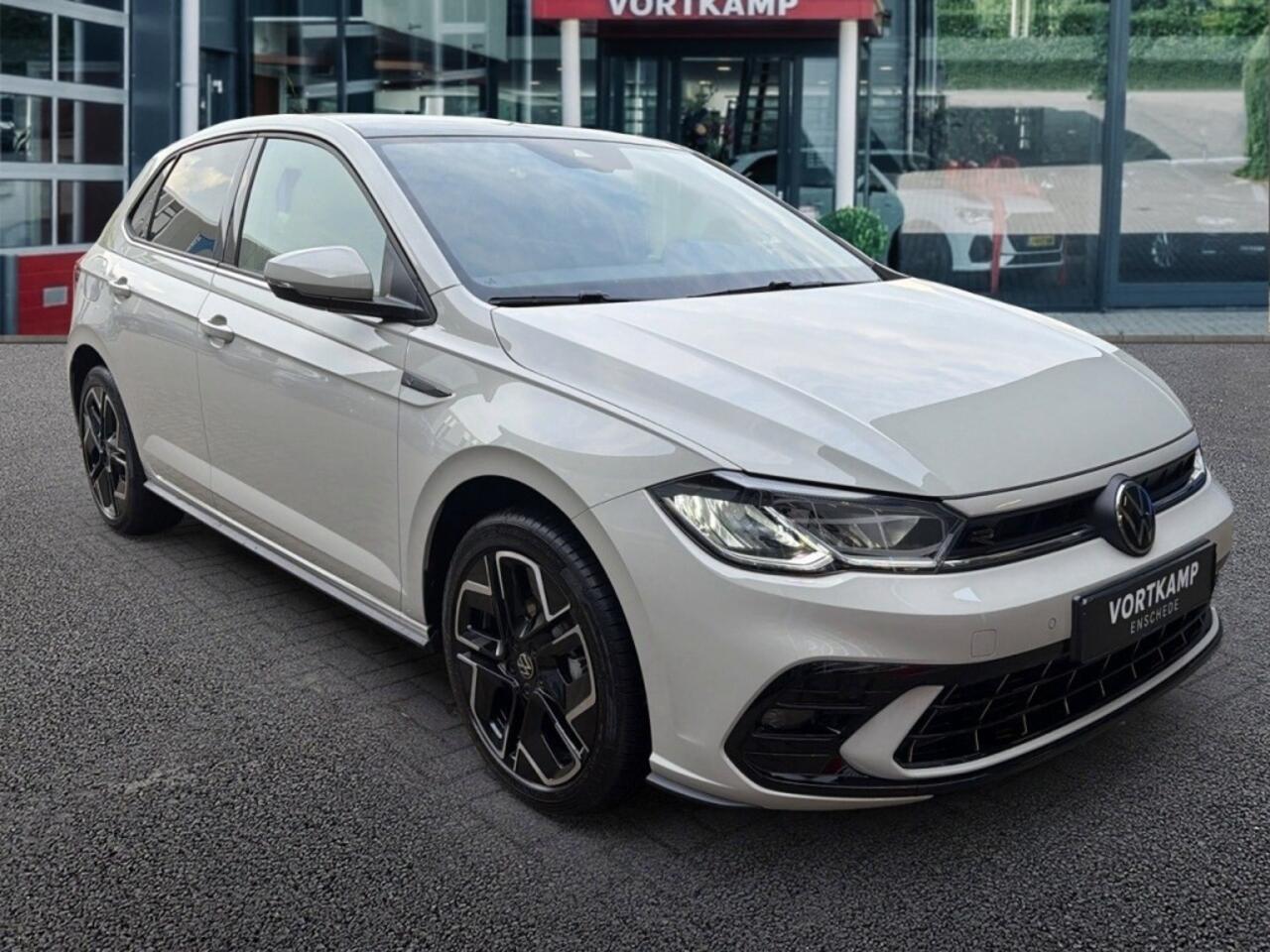 Volkswagen POLO 1.0 TSI DSG R-LINE PANO-DAK/CAMERA/CARPLAY/ACC/STOELVERW