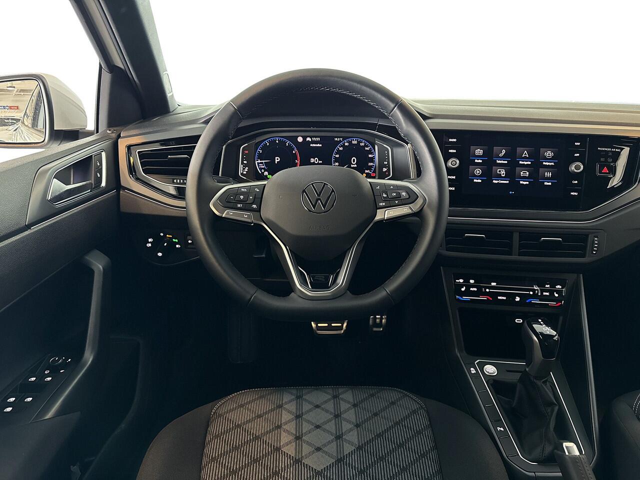 Volkswagen POLO 1.0 TSI 95pk DSG R-Line | Velgen 'Bergamo', 17 inch lichtmetaal | Licht & Zicht Pakket | Travel Assist (incl. Adaptive Cruise Control)