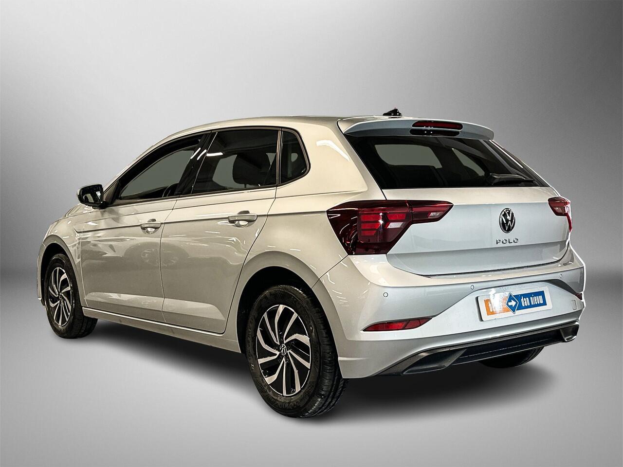 Volkswagen POLO 1.0 95pk TSI Life Edition Voorstoelen verwarmd | Parkeersensoren voor & achter | Achteruitrijcamera